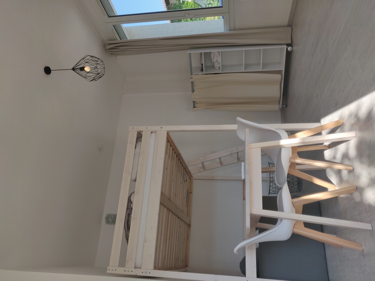 Studio moderne climatisé - photo