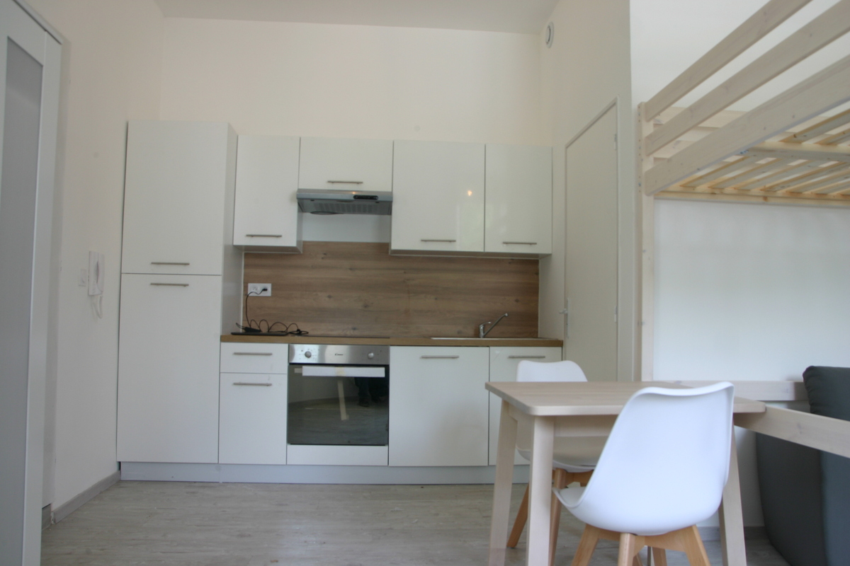 Studio moderne climatisé - photo