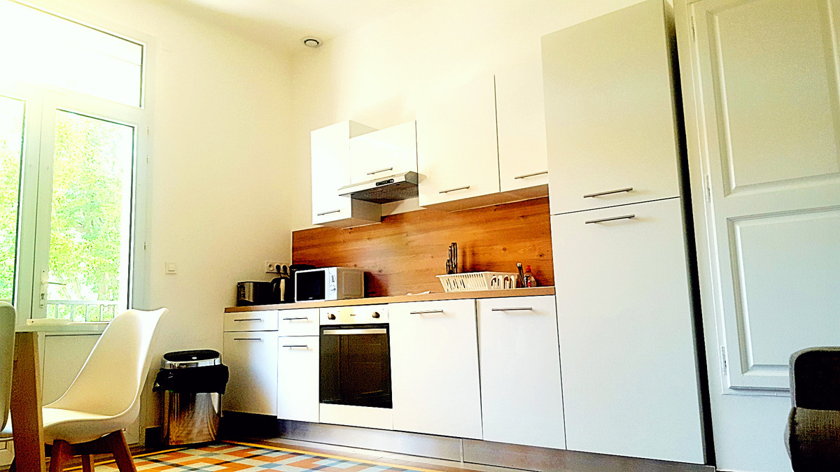 T4 colocation living